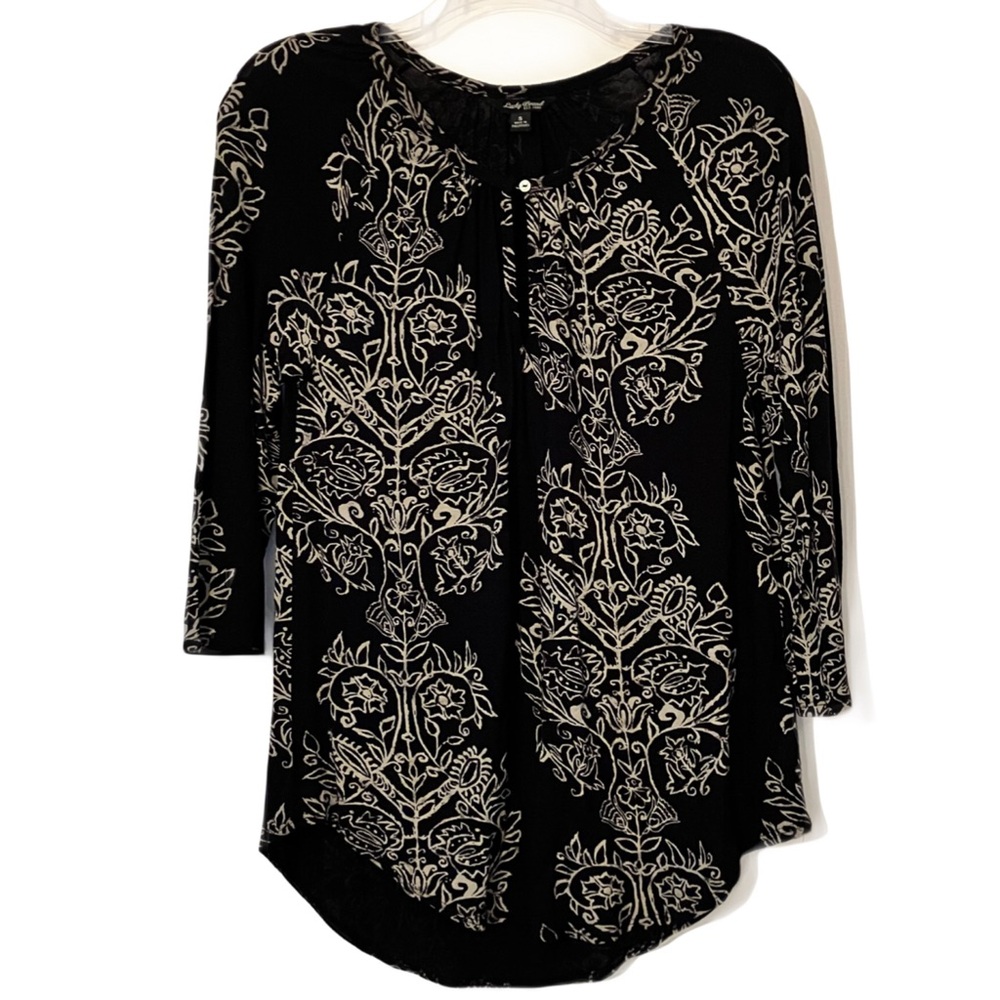 Lucky Brand Top, Sz. S, Black/Tan, 3/4 Length Sleeve, Peek Hole Front w/ Button